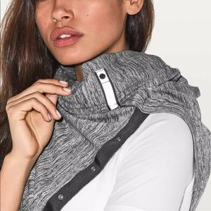 Lululemon O/S Vinyasa Scarf Gray - Never worn